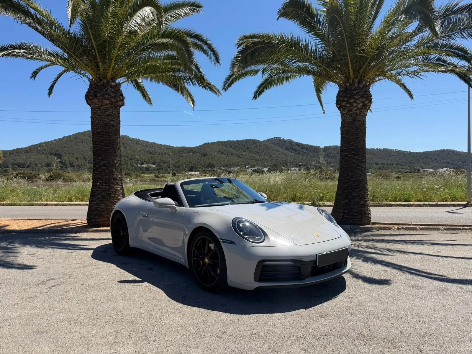Porsche 911 Carrera S rental Mallorca